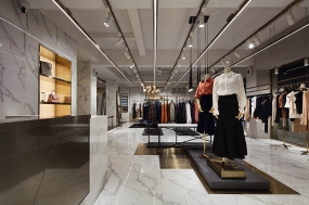 服裝店空間設(shè)計(jì)實(shí)景圖