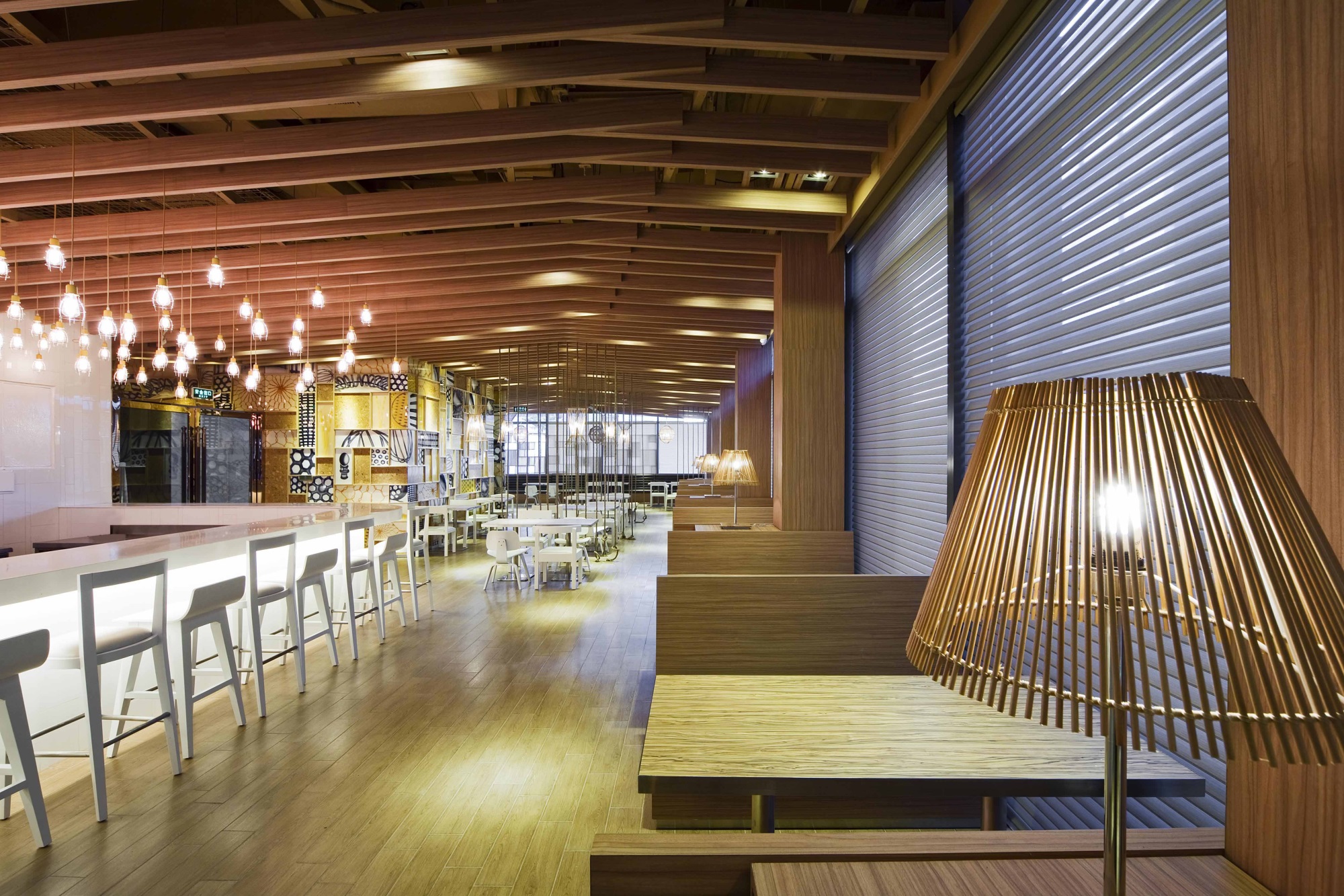 上海酒吧裝修設(shè)計(jì)效果圖,酒吧設(shè)計(jì)效果圖