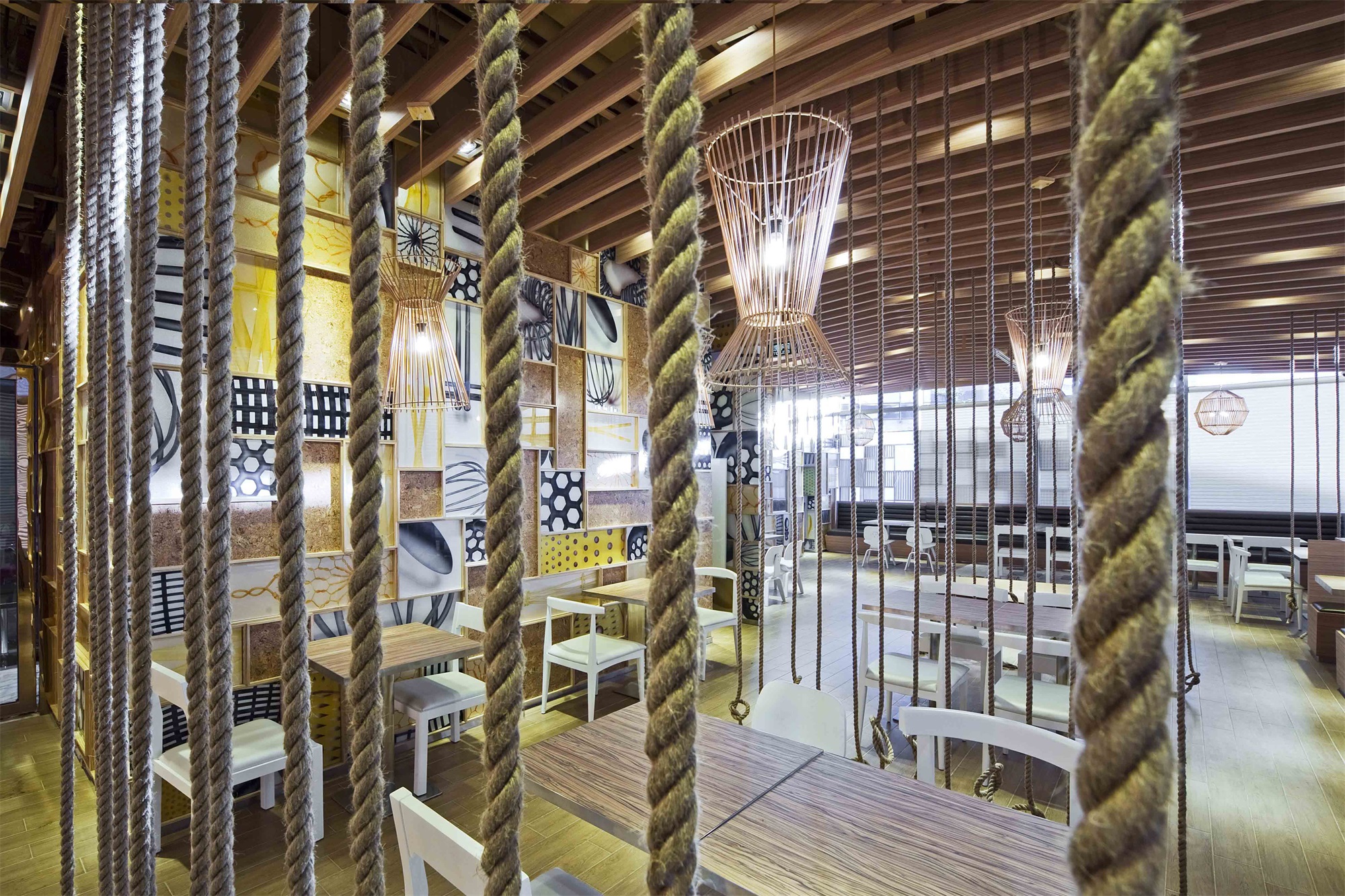 酒吧空間設(shè)計(jì)圖,空間設(shè)計(jì)圖