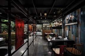 火鍋店店面空間設(shè)計效果圖
