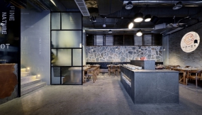 火鍋店店面空間設(shè)計(jì)布局圖,火鍋店店面空間設(shè)計(jì)實(shí)景圖