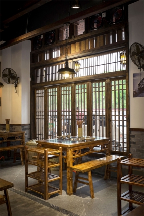  火鍋店裝修設(shè)計布局圖,火鍋店裝修設(shè)計實景圖