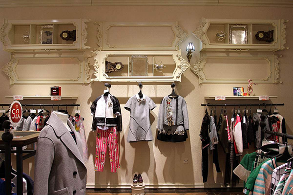 <a href=http://www.tt45tt.cn/pictrue/fzd target=_blank class=infotextkey>服裝店裝修效果圖</a>片