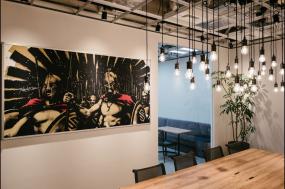 loft辦公室等待區(qū)背景墻裝修效果圖