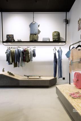 童裝店室內(nèi)裝修效果圖