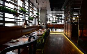 湘菜飯店室內(nèi)過(guò)道裝修效果圖片欣賞