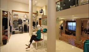 服裝店裝修風格裝飾效果圖現(xiàn)代簡約