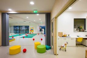 高檔幼兒園墻飾裝修設(shè)計效果圖片