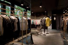 混搭風(fēng)格女服裝店室內(nèi)設(shè)計(jì)效果圖