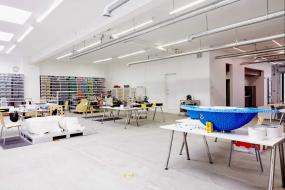 玩具公司辦公室最新室內(nèi)裝修圖