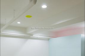 外國(guó)美甲店室內(nèi)裝修效果圖大全