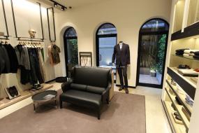 最新男裝店內(nèi)裝飾實景圖