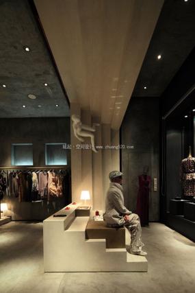 品牌女裝專(zhuān)賣(mài)店設(shè)計(jì)裝修效果圖