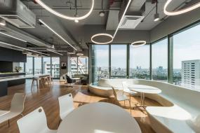 裸頂辦公室裝潢效果圖片