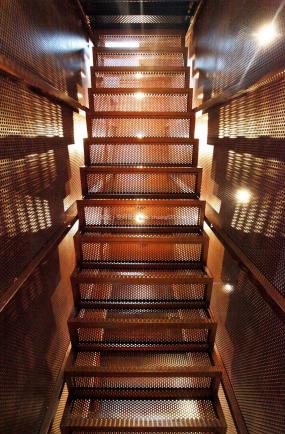 LOFT風(fēng)格餐廳裝飾圖片