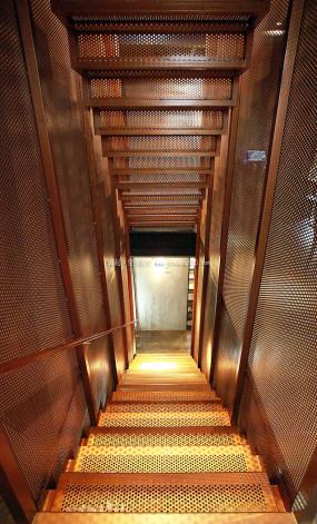 最新LOFT風(fēng)格餐廳裝修設(shè)計效果圖