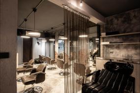 小型理發(fā)店裝潢效果圖