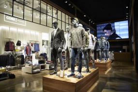 精品服裝店設(shè)計(jì)裝修圖片