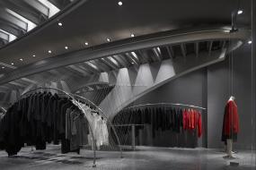 外貿(mào)服裝店裝潢效果圖片