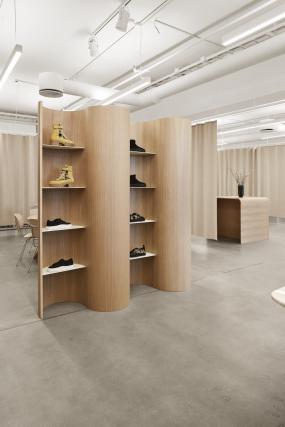 女裝店設(shè)計(jì)裝潢圖片